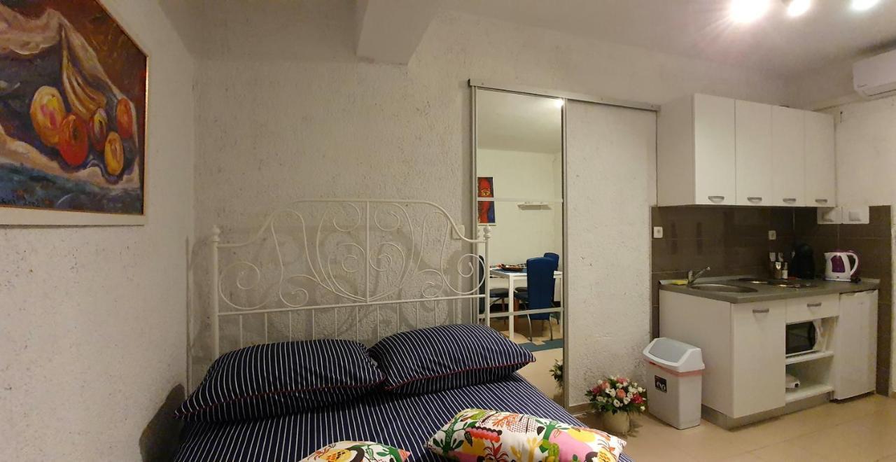 קריקווניצה Apartments Dora מראה חיצוני תמונה